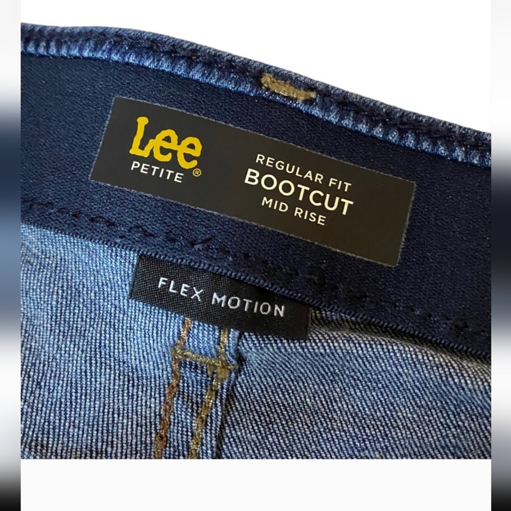 Lee Regular Fit Mid Rise Bootcut womens jeans dark wash flex motion womens 16P - Picture 2 of 4